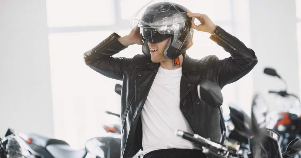 ¾ Motorcycle Helmet Buying Guide