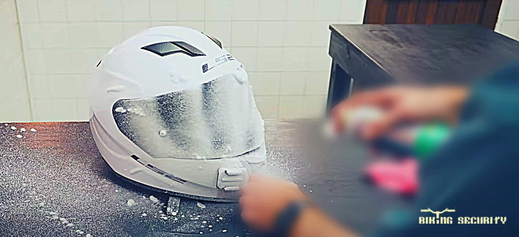 how to clean helmet visor at home